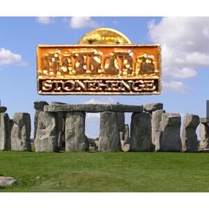 English Heritage 1990s Gold-Tone Stonehenge Souvenir Pin, 1x0.5”, FREE SHIP